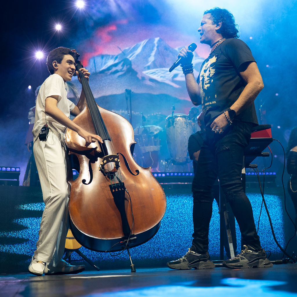 Simón Cifuentes con Carlos Vives
